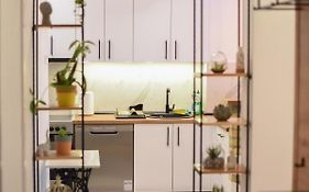 Garden Apartment - Oaza U Centru Grada